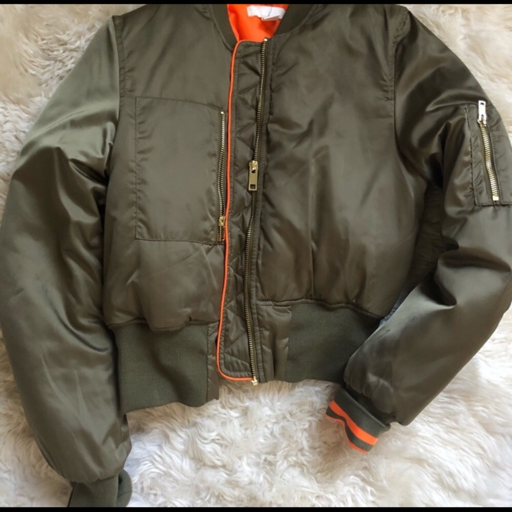 H&M bomber jacket - Picture 2 of 3